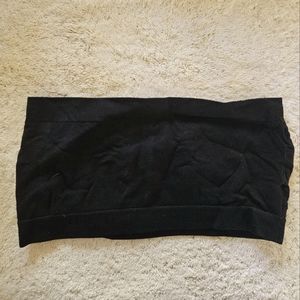 Women's one size black strapless bandeau.